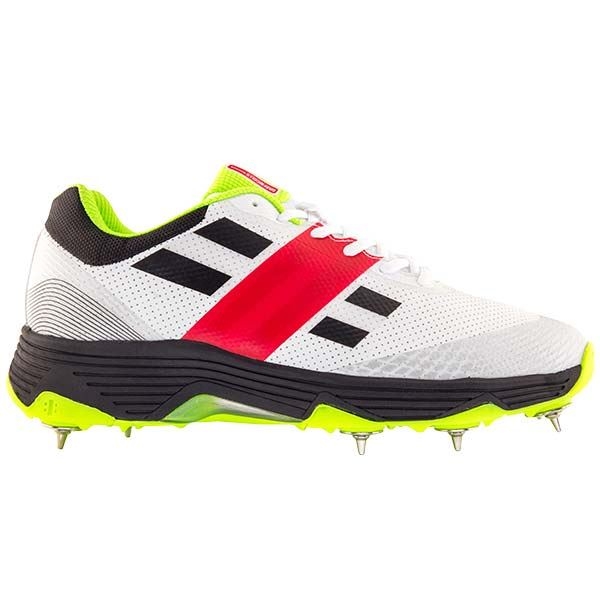 42 off on Players Spike Cricket Shoes