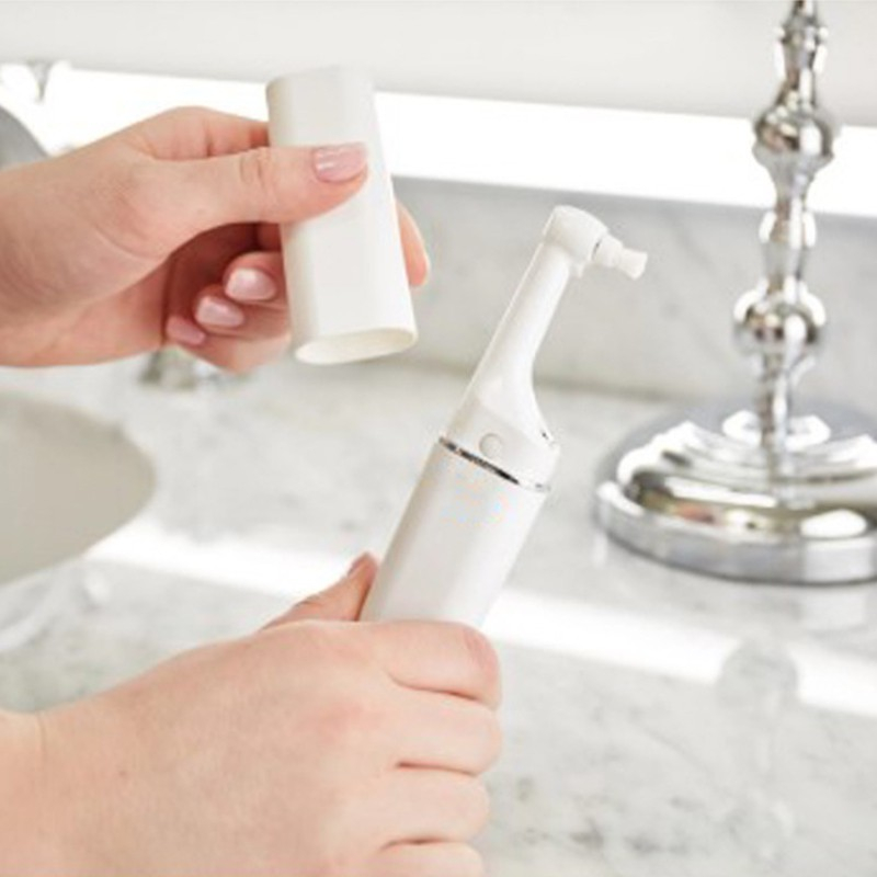 38 off on Battery Operated 360° Professional Teeth Polisher