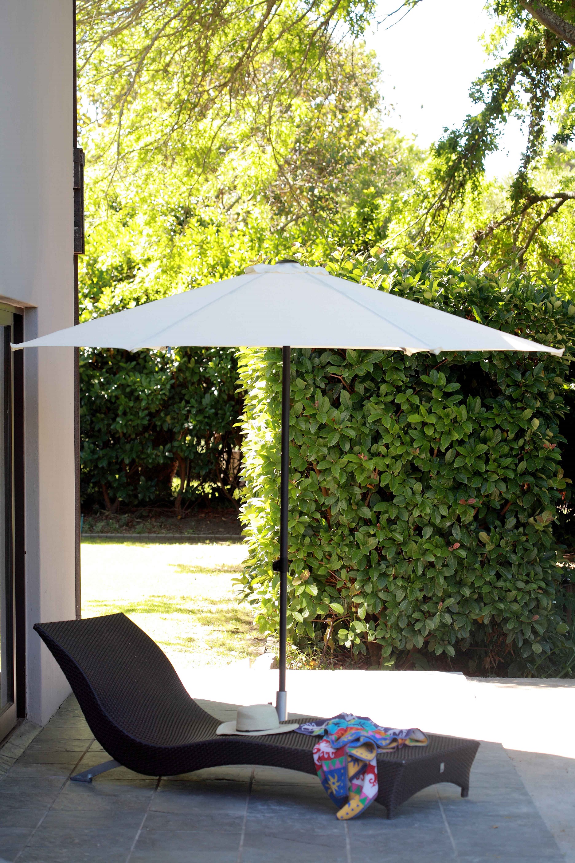 41 Off On Coolaroo 2 7m 6 Panel Outdoor Aluminium Umbrella