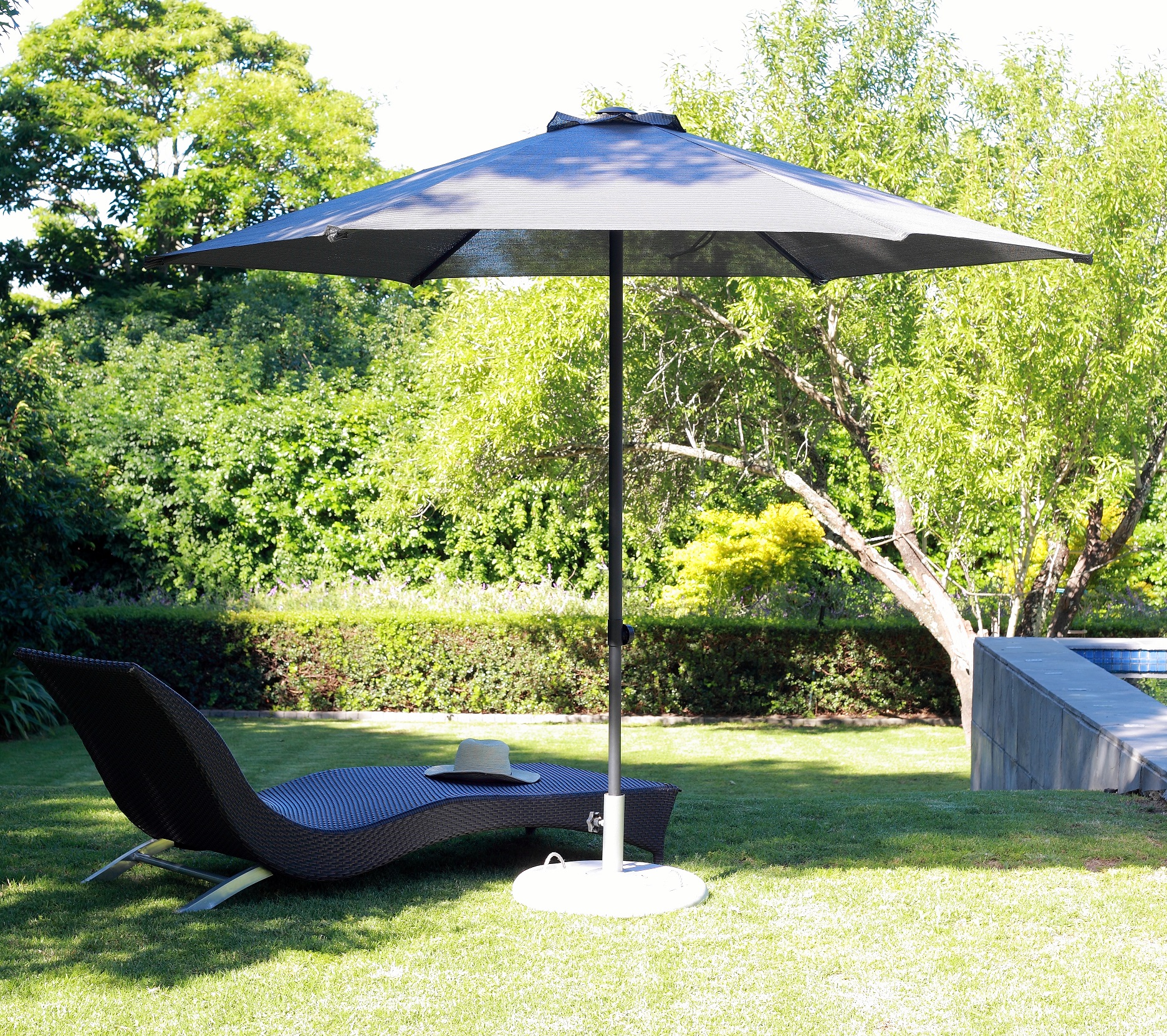 41 Off On 2 7m 6 Panel Outdoor Aluminium Umbrella