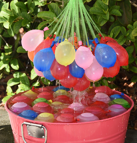 38 off on Self Tying Water Balloons (111 Balloons)