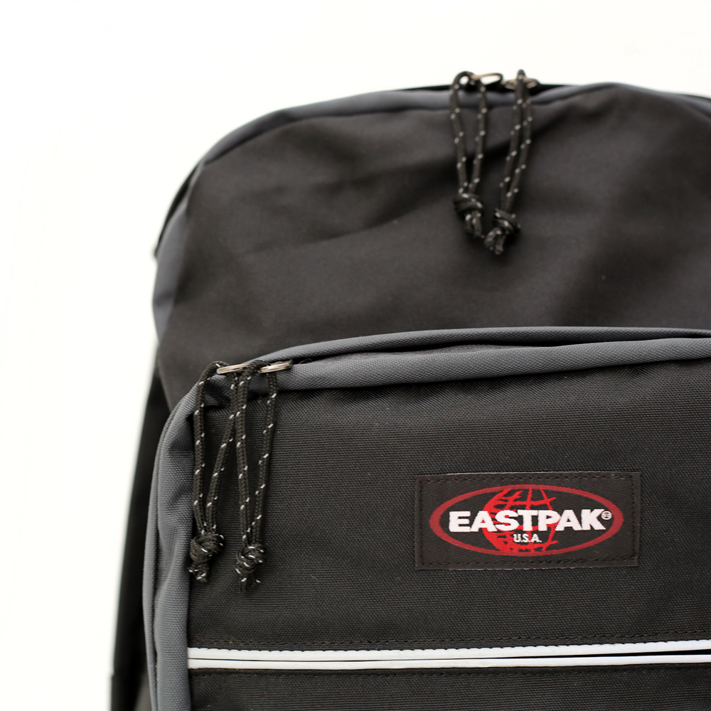 eastpak egghead black