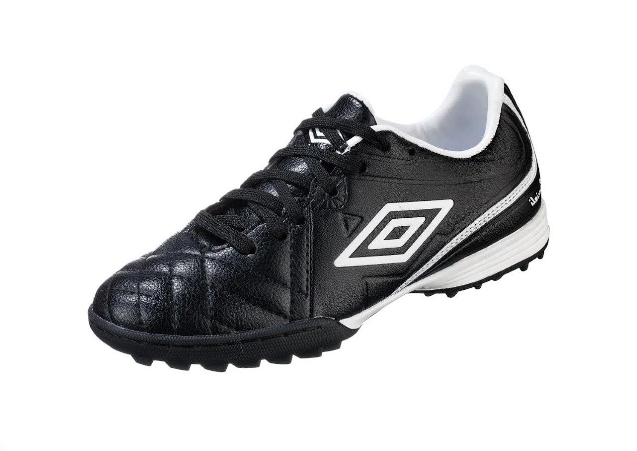 umbro turf shoes