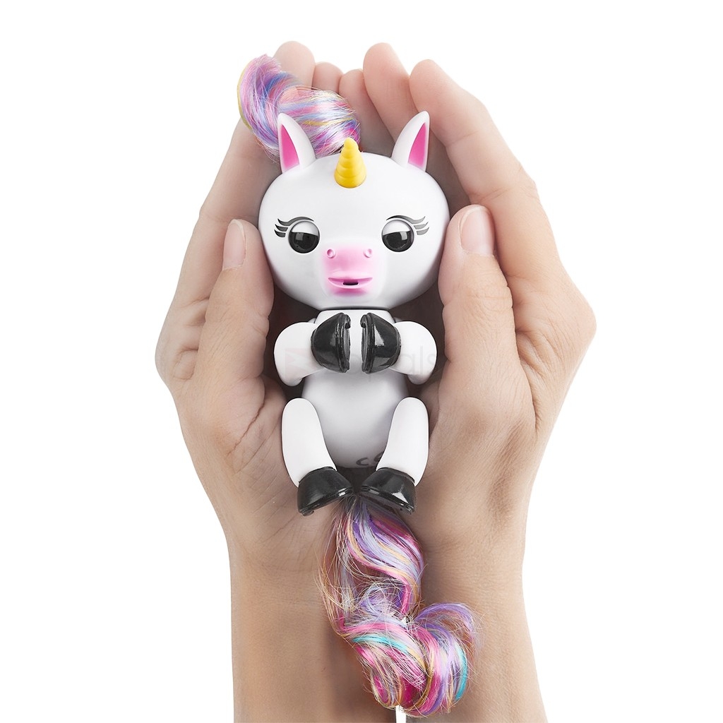 44 Off On Fingerlings Interactive Baby Unicorn Pet Onedayonly Co Za