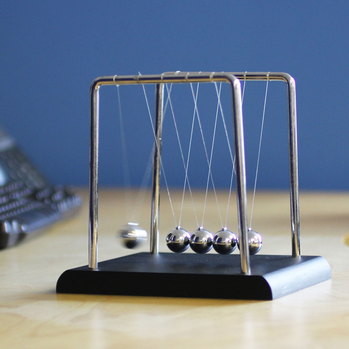 mini newton's cradle