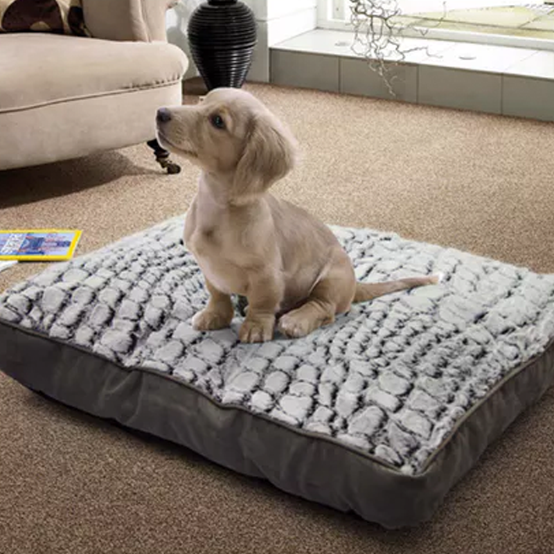 34% off on Deluxe Pet Day Bed
