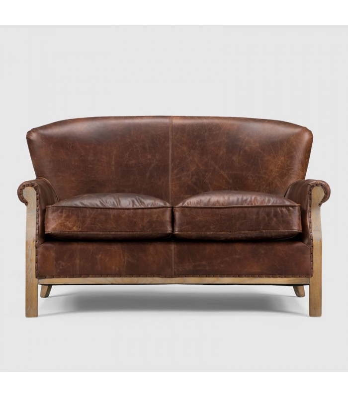 46 Off On Reagan Classic 2 Seater Leather Couch Onedayonly Co Za
