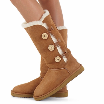 ugg bailey button 3